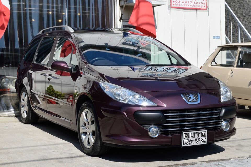 2006（平成18）プジョー307SW2.0！ただでさえ、おしゃれな307なのに、このボディカラーって…。