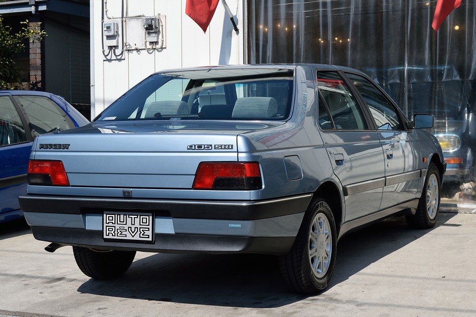 整備記録17枚、納品書＆請求書36枚が物語るのは歴代オーナー様の愛情そのもの！