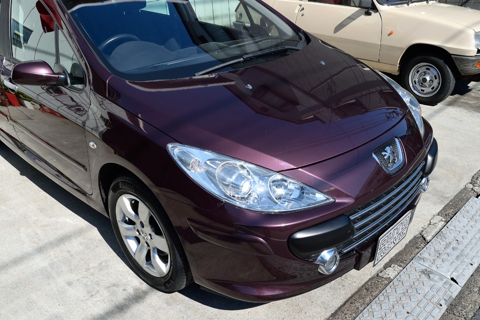 キズや凹みはもちろん、塗装の劣化も感じません。ツヤがあって美しい状態です！