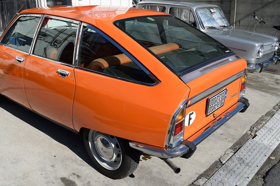 塗装はボディ全体にわたり、色褪せや劣化を感じさせないいい状態だと思います！