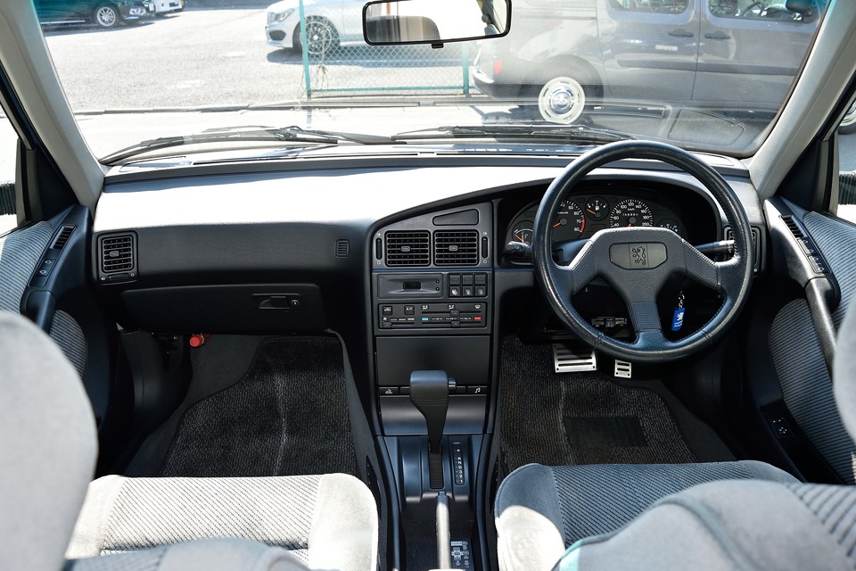 決して新車カタログではありませんので、念のため。