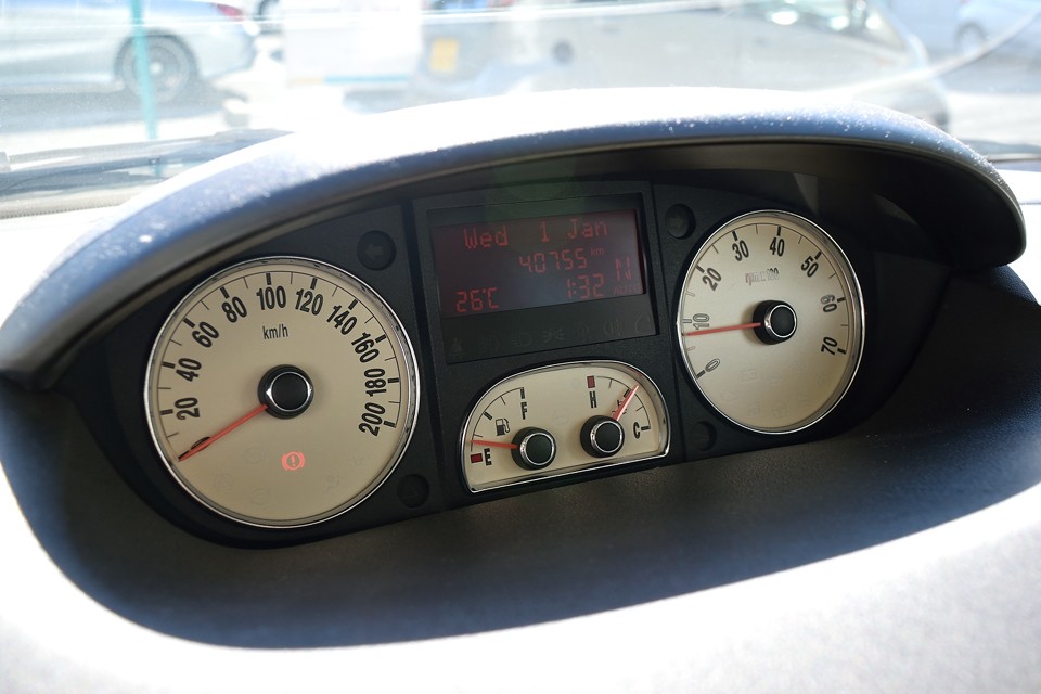 実走行4.1万Km！気になるタイミングベルト＆ウォーターポンプ一式は交換サービスです！安心でしょ。