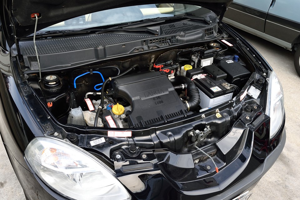 FIATが誇るFIREエンジン！小排気量でもパワフルで気持ち良く回るのはさすがFIAT！
ご覧の通り、ちゃんとメンテされてきた感じが安心ですねぇ。