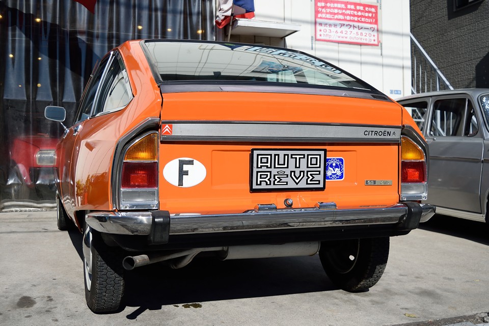 デザインもさることながら実用性にも優れたリアトランクの造り！