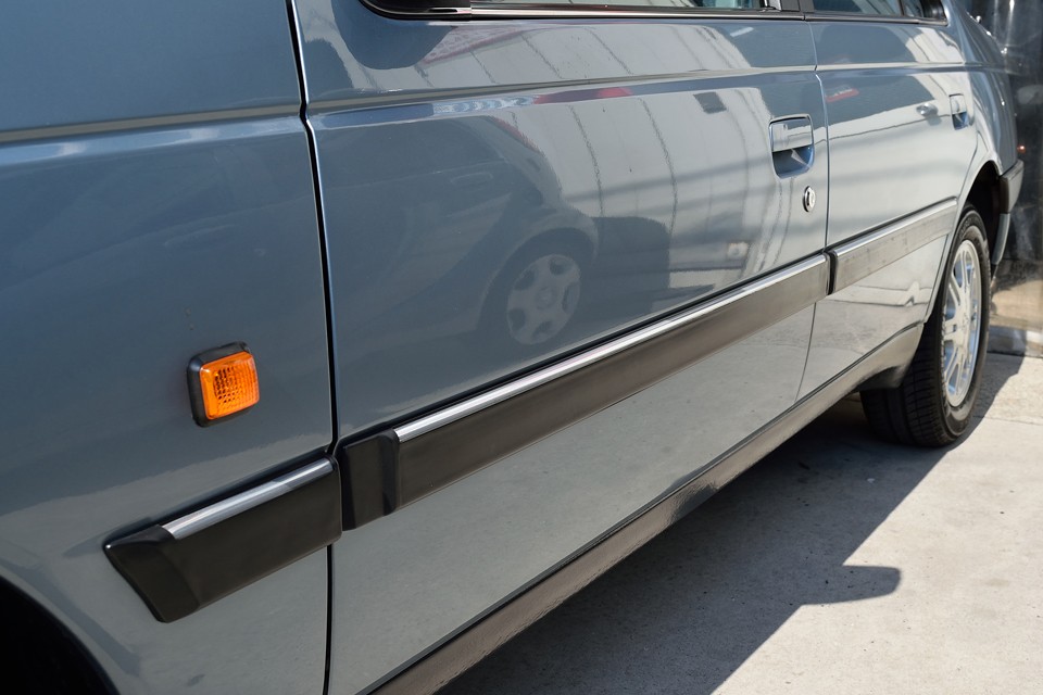 もう説明しなくても、状態の良さはお判りいただけますよね。では・・・