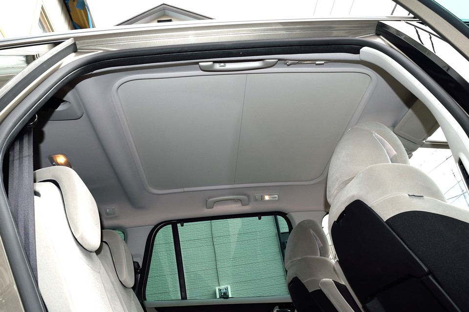 リアシートだって負けてません？！この状態が・・・。