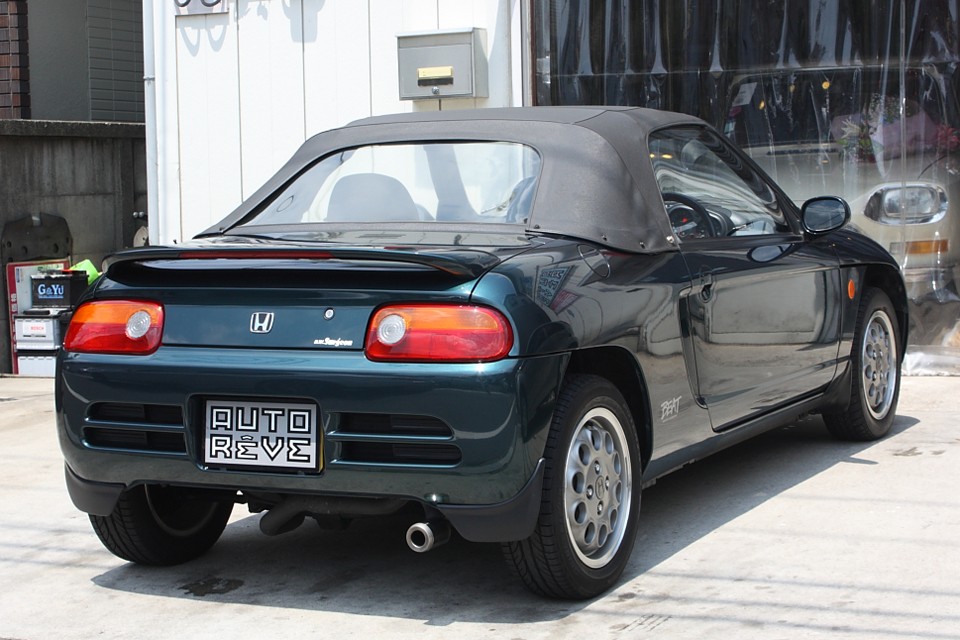 ボディカラーはバージョンZ専用のエバーグレイドグリーンメタリック！