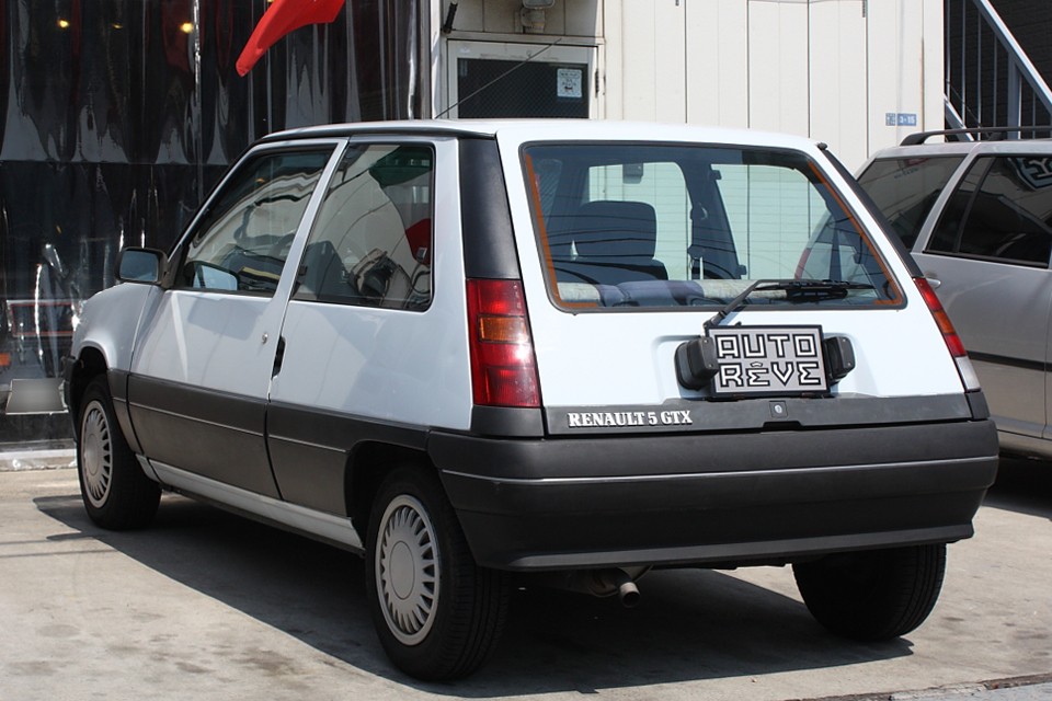 ちゃんと白が白、黒が黒、当たり前の事ではありますが、20年を経たクルマにとっては大事なのです！