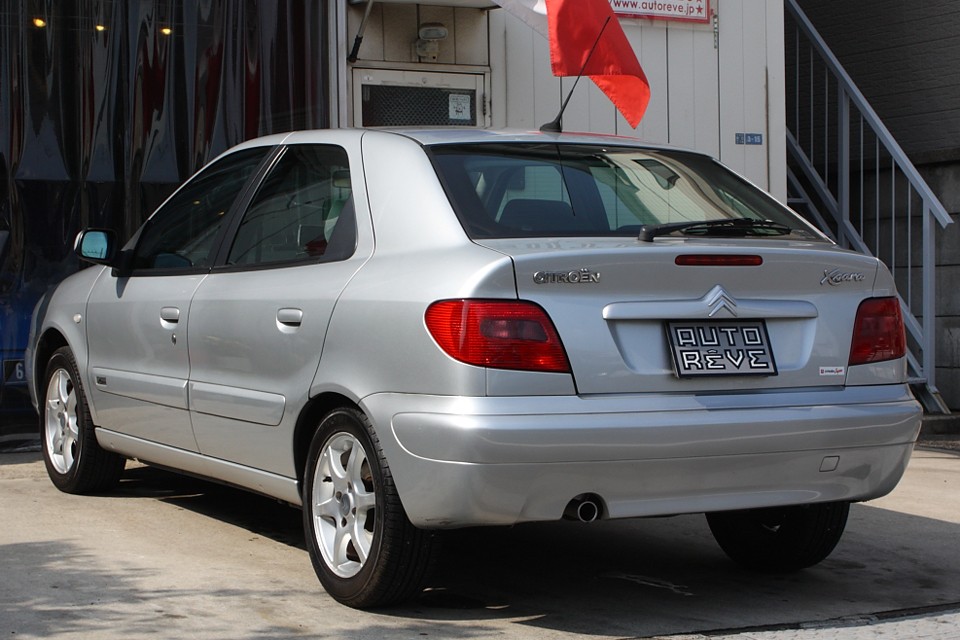 ベイビーエグザンとも呼ばれるそのスタイルや、バネサスなのにこのしなやかさ！
今だからこそ、見直されるべきクルマではないかと…。