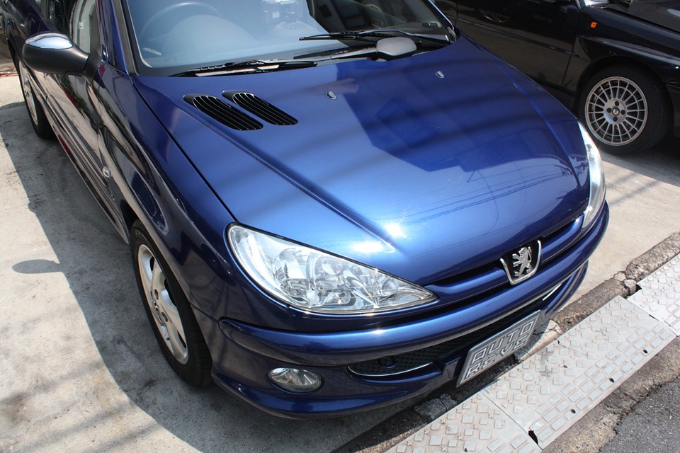 小キズ程度はありますが、全体的にはご覧の通りの美車！塗装も色褪せ、クリア剥がれはありません！