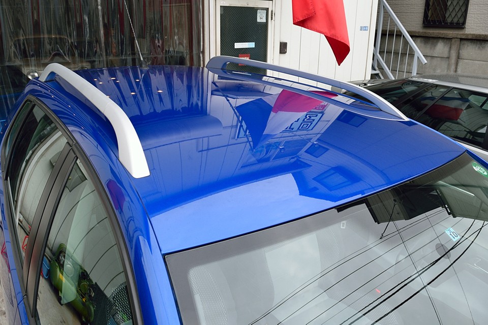 もちろんルーフもご覧の通り！納車時にはポリッシャー＆WAX施工で更にピッカピカにさせていただきま〜す！