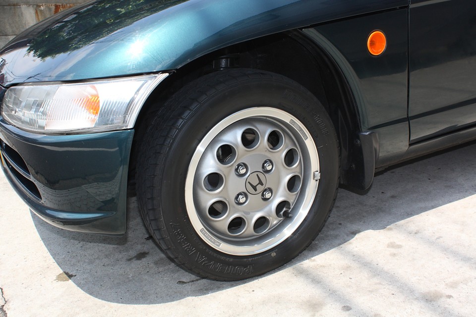 純正ホイールもご覧の通り！これホントに2.0万Km走ったホイール？