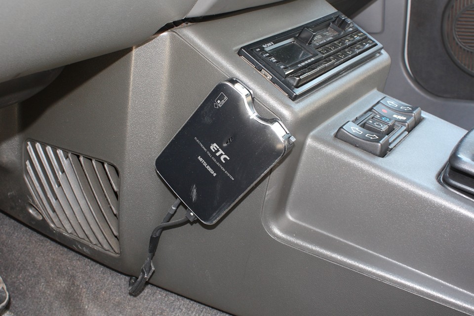 左ハンドル車にはもはや必須！ETCももちろん装備！