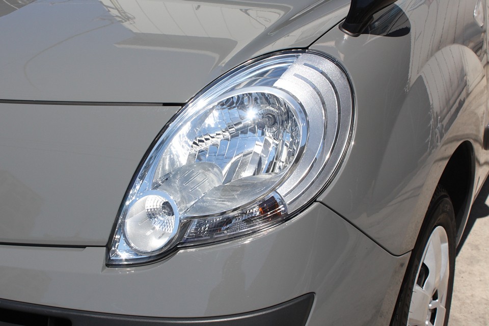 「ビックリしたなぁ〜もぅ！」的な大きな目がかわいい！もちろん曇りや劣化はありません！