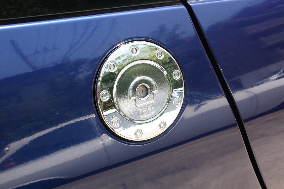 給油口カバーも！結構、見た目の良いアクセントになってますね。