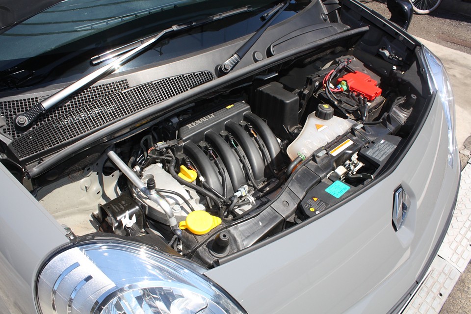 エンジン、ミッションの機関系にもちろん不具合はありません！
このボディサイズで1.6Lって非力じゃ…なんて心配は不要！むしろパワフルで良く走ります！
