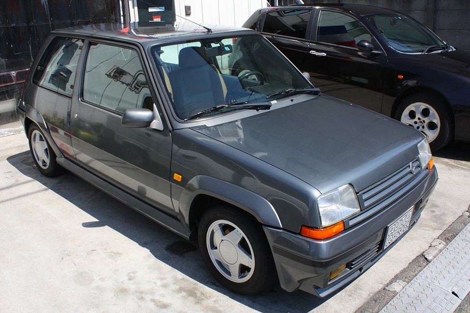 そんなキズや劣化はあるものの、こうやって見るとかなりの好印象！
しかもあの走りですからねぇ。こりゃたまらん！