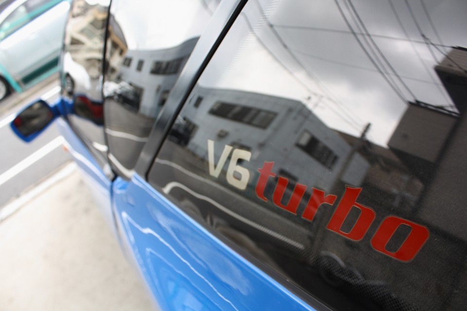 そして背後からのV6ターボの咆哮に身を委ねてみる…。