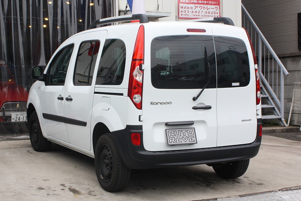 更に、2014（平成26）年6月までの新車保証継承可なのですぅ〜！