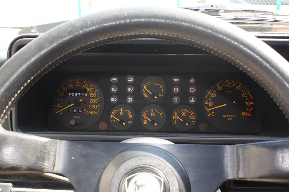 実走行12.5万Km！26年経過してるので年4,800Km…ちゃんと動いてたんだねぇ。