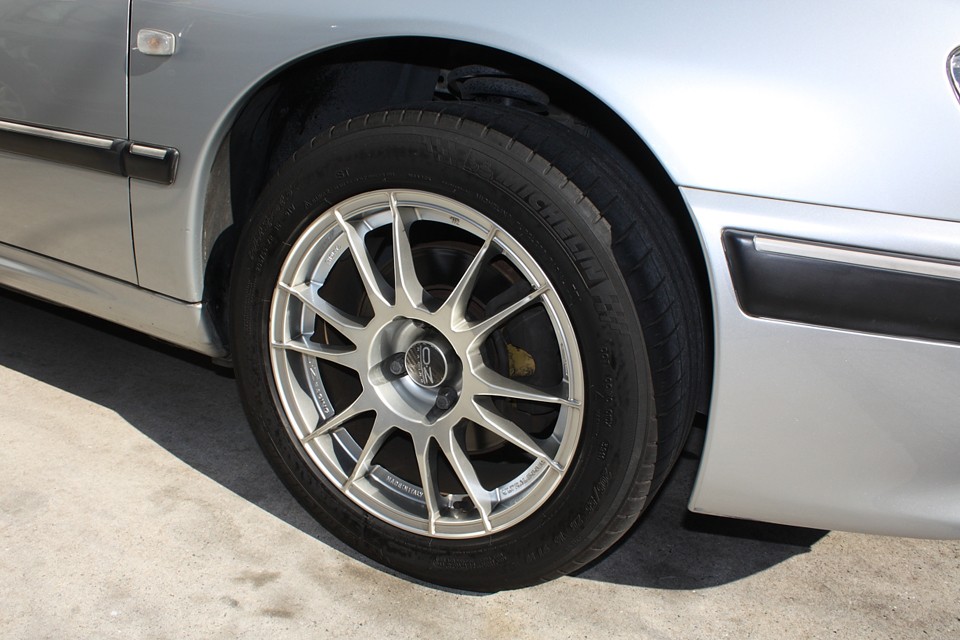 ホイールはなんとOZ！主張し過ぎず、かと言っておとなし過ぎない絶妙な感じがさすが！