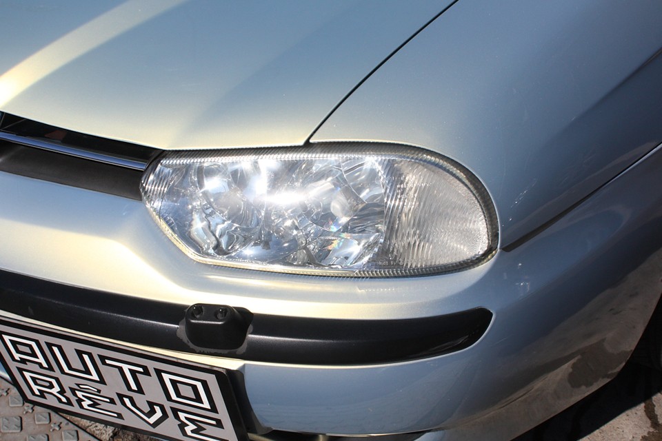 ヘッドライトもこれだけクリアーなら合格ですよね。