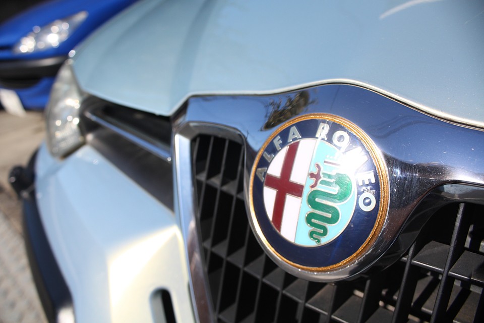 おっと、忘れるところでした。気になるタイミングベルトは一式交換してのお渡しです。
もちろん別途費用はいただきません！