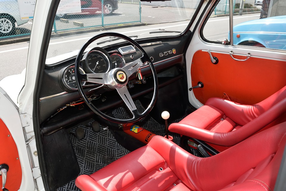 もちろんインパネやメーター周りも忠実に再現されています。