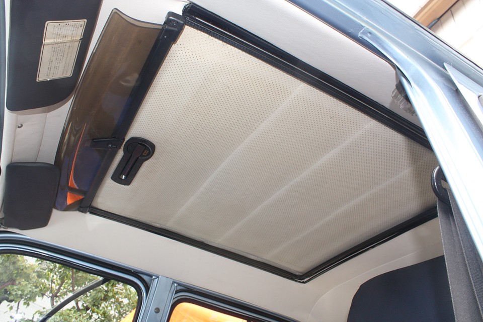 「最近のクルマでも手動式ってあるんだぁ」も通用するかと…←それはちょっと無理。