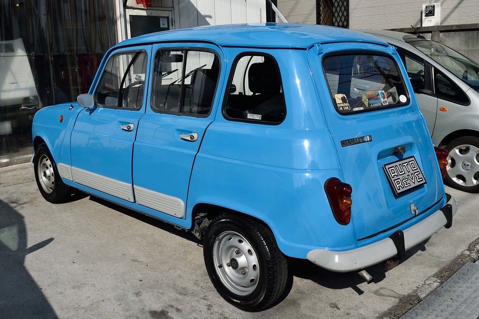 何故かこのキャトルを見ていると、思い浮かぶのは・・・ローリングストーンズ！