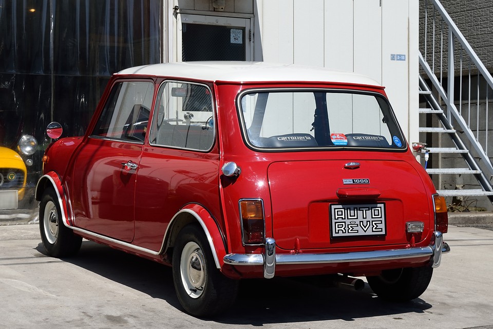 塗装も近年オールペイントされた様で、ご覧の通り、かなりキレイな状態です！