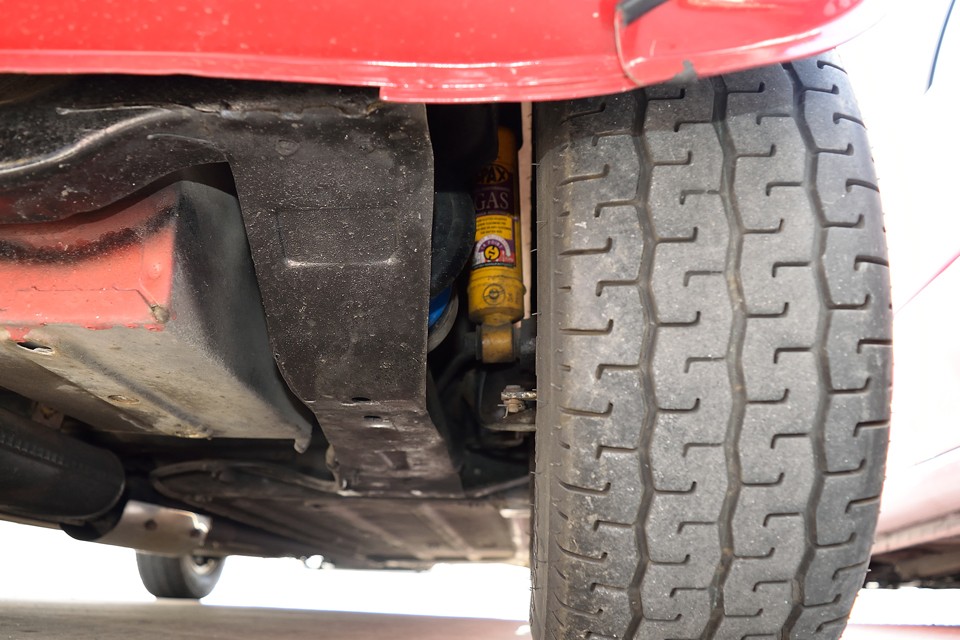 実用上、最も効果的で有効なのがコレ！
ラバーコーンがエコノミーだとすればコイルサスはファーストクラスの乗り心地なのですぅ～！