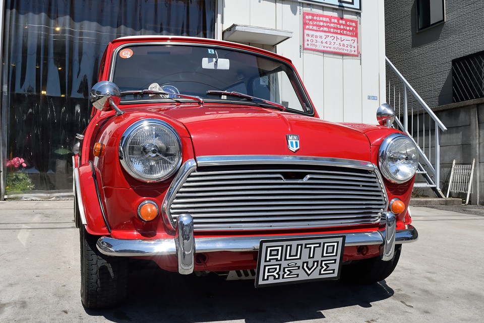 だって、快適で便利なクルマがいっぱいあるのに、ミニを選択するのって、センス以外の何物でもないはず！