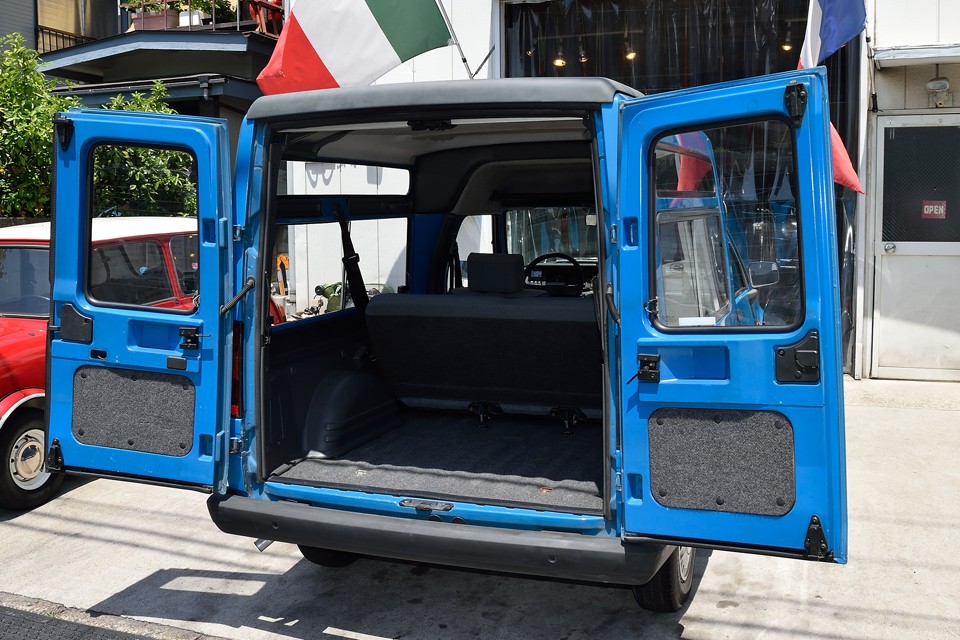 もちろん、いざとなれば、ストッパー解除でここまで開きます！