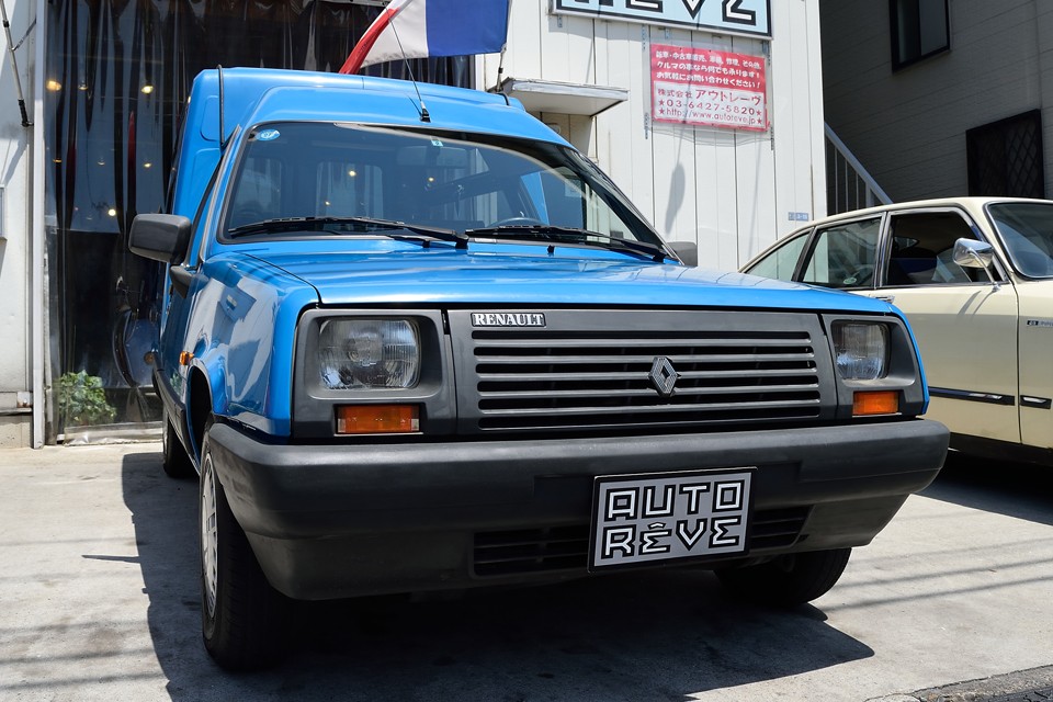 だって、あのサンクの乗り心地＋空気抵抗完全無視（笑）の四角い荷室！なんですよぉ～！