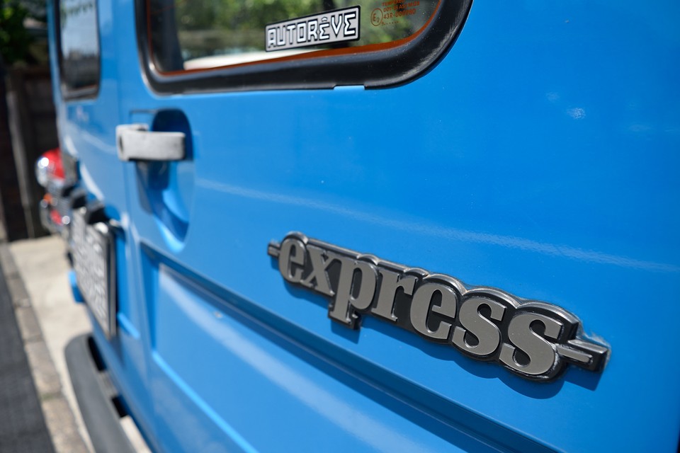 エクスプレスってやっぱスゴイィ～！文化から生まれたんじゃなくて「文化そのもの！」かも～！