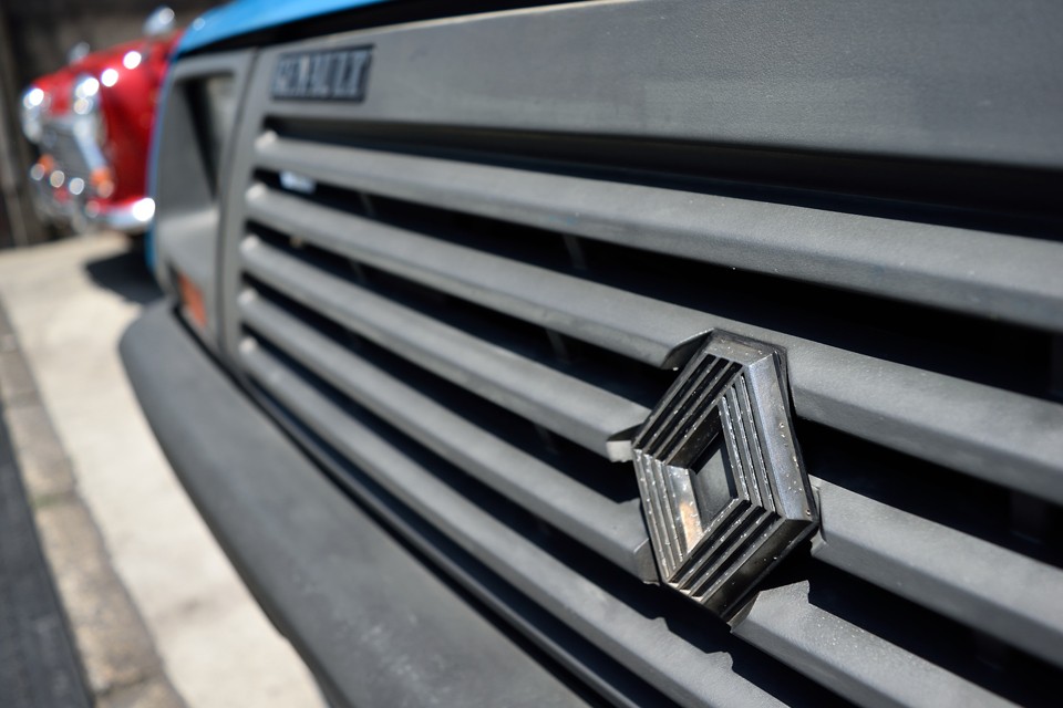 つまりエクスプレスに乗れば、それ即ちフランスなわけでぇ～！日本に居ながら、ここはフランスと言えるのは、フランス大使館かエクスプレスだけ？！