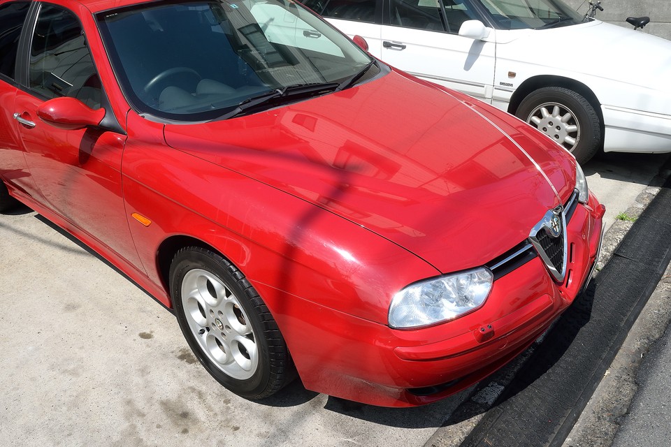 かすかに色褪せは感じますが、アルファピンク？！では御座いませんので、念のため・・・。