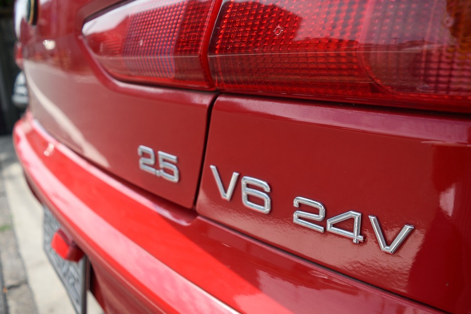 そんな名車も、すでに過去のモデル・・・この後を引き継ぐのが容易ではないのは現在のアルファを見れば判るのではないかと・・・。