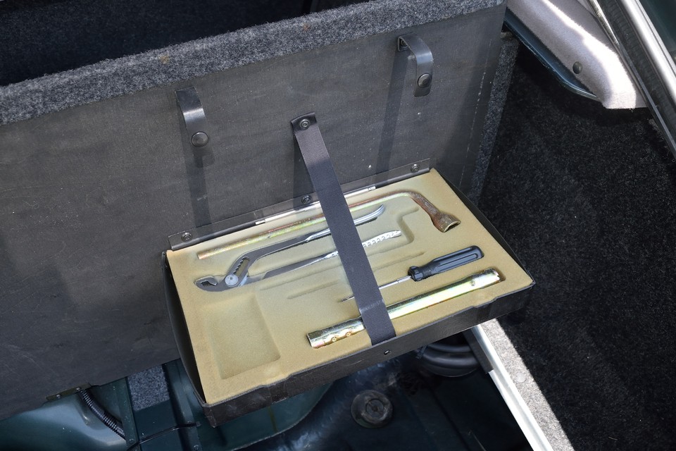 工具入れ・・・気が効いてるぅ～！