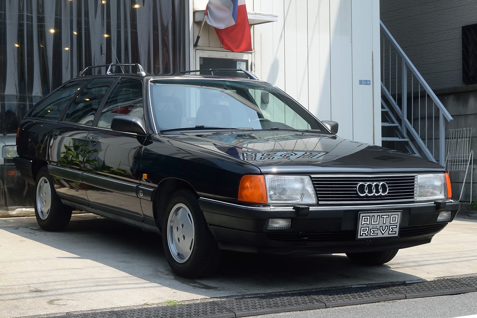 初度1990年3月登録、アウディ100アバント2.3E！アウディらしいエレガントなワゴン車！もちろんチョ～希少車！