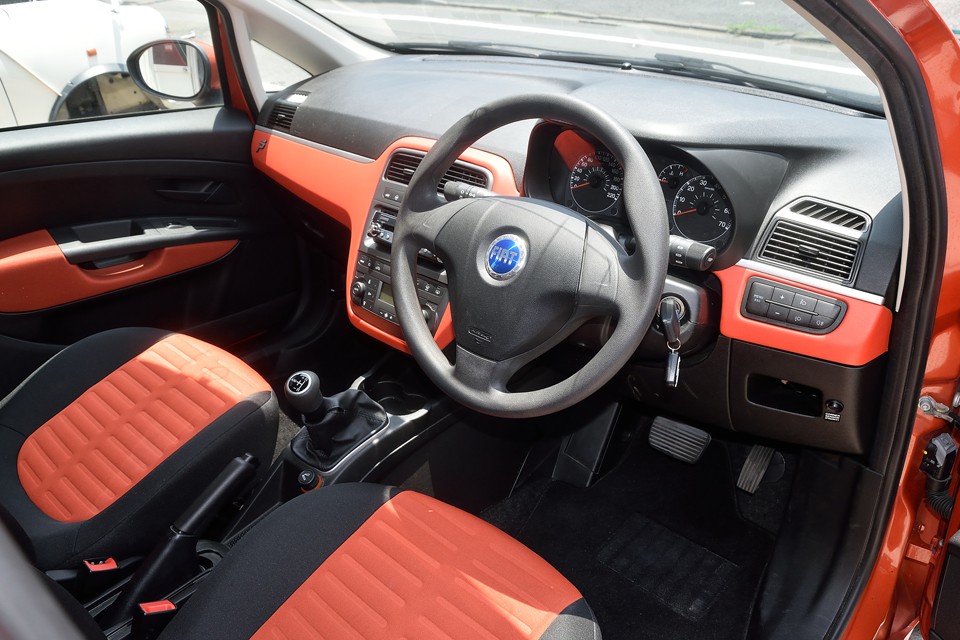 日常使うコンパクトカーにこそ楽しさを！←これ大賛成！