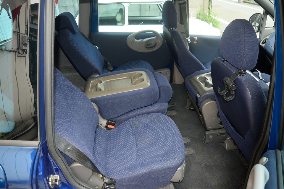 もちろん後席も・・・らぐじゅありぃ～！