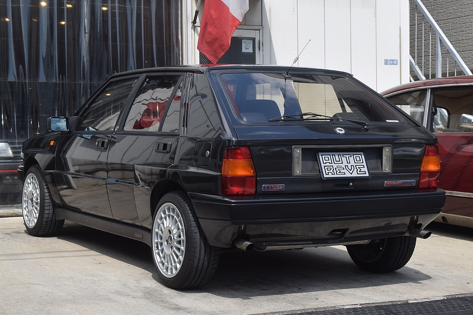 内外装ともにかなり手が入ってます！外装はいくつかのパネルが同色ペイント済みでご覧の通り！