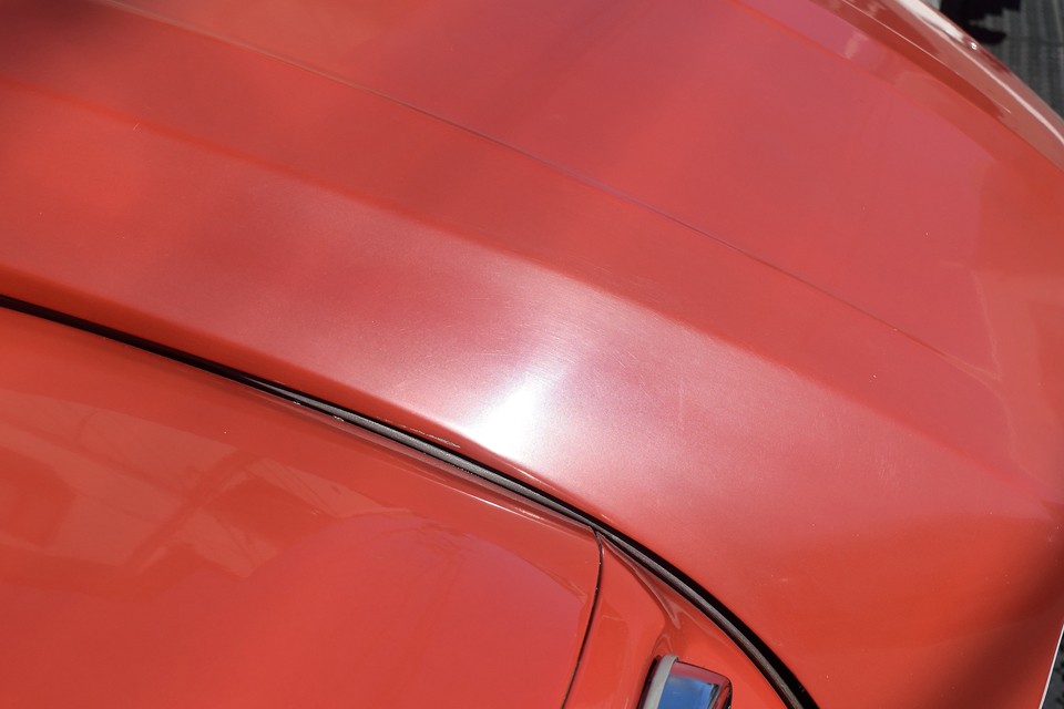 磨きでかなりキレイにはなりますが、現在はこんな状態・・・。