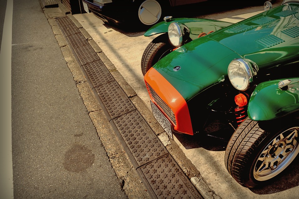 『時計仕掛けのオレンジ』ならぬ、『セブン仕掛けのジョンブル魂』を感じざるを得ないわけで・・・。