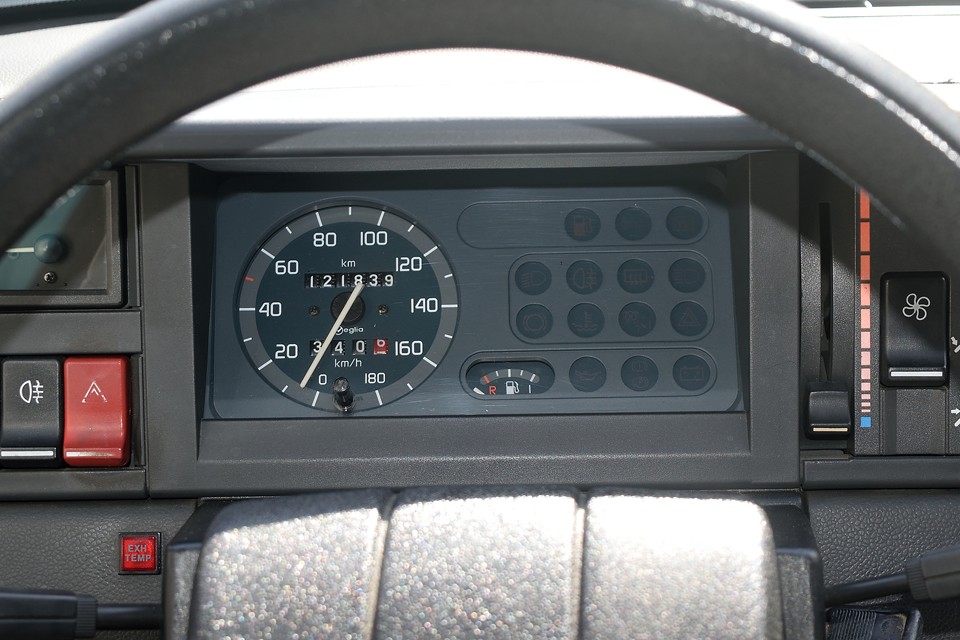 実走行12.2万km！毎度言いますが、乗りっぱなしの5万kmより、ちゃんと手の入った10万kmの方が良いのです！増して耐久性バツグンのエクスプレスなら、まだまだこれから！