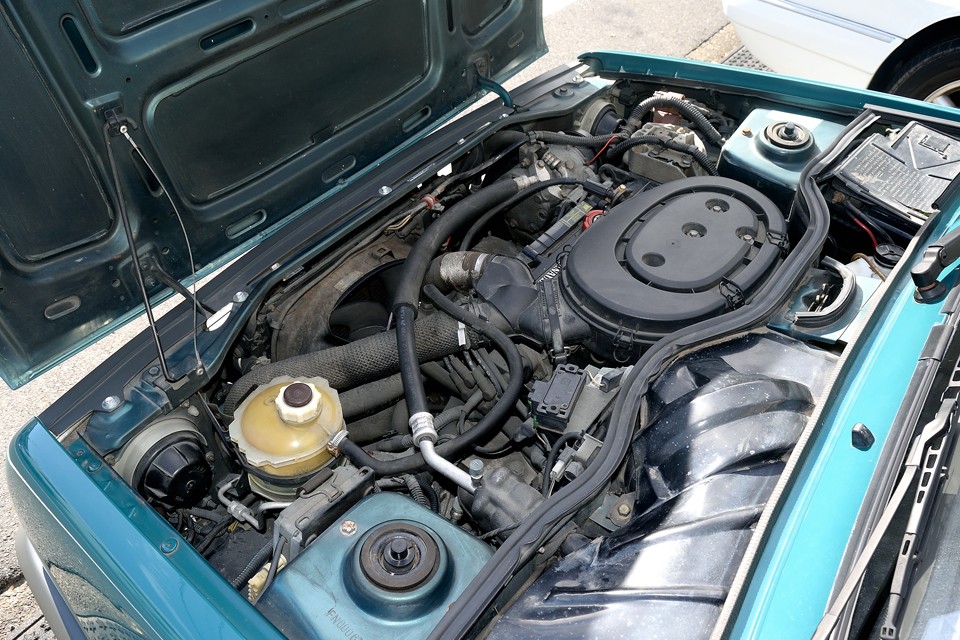 サンク譲りのトルクフルな1.4Ｌ、OHCエンジン。気になるタイミングベルトは一式交換してのお渡しとなりますので、ご安心いただけると思います。