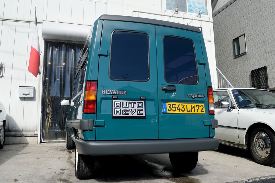 元祖「箱車」？！←箱の意味が・・・しかも箱すぎるし。（笑）