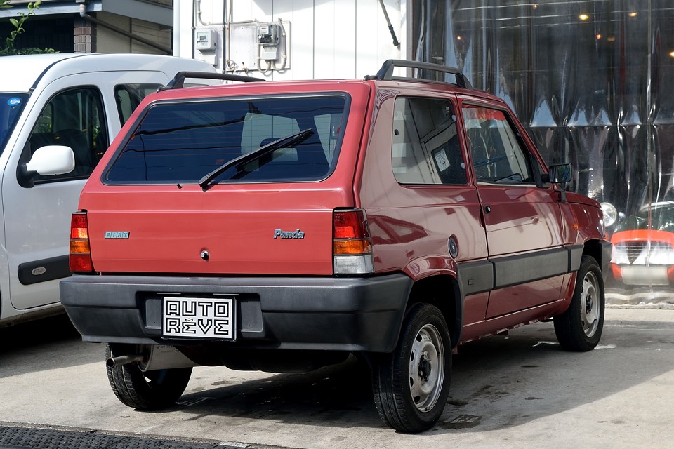 ご存じ、ジウジアーロデザインの名車パンダ！これがホントのホントに最終モデル！